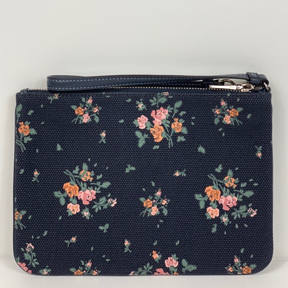 Coach X Disney Gallery Pouch W Thumper - Picture 4 of 10